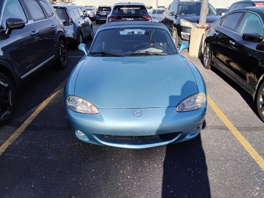 Used 2002 MAZDA MX-5 Miata RWD image 5