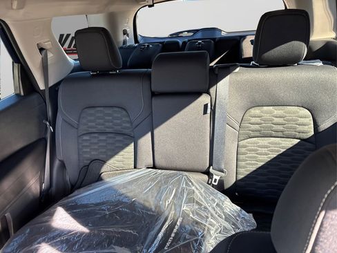 New 2025 Nissan Pathfinder SV image 19