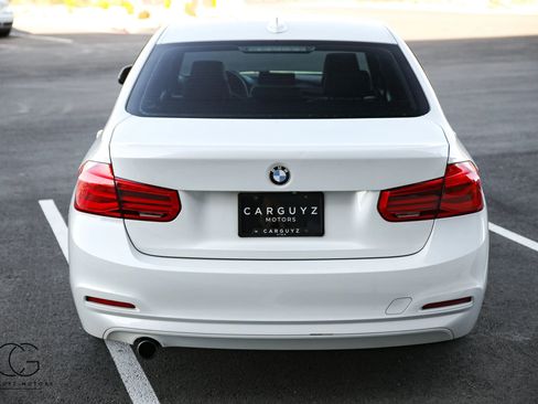 Used 2018 BMW 320i xDrive Sedan AWD/4WD image 14