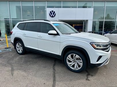 Used 2023 Volkswagen Atlas SE w/ Panoramic Sunroof Package