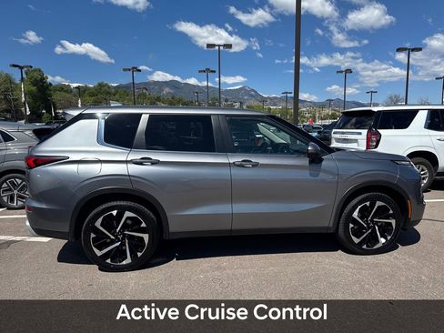 Used 2024 Mitsubishi Outlander SE AWD/4WD image 12