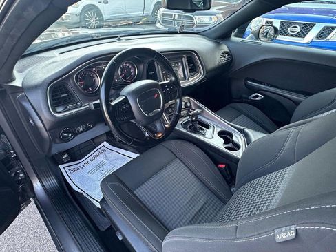 Used 2021 Dodge Challenger SXT w/ Driver Convenience Group image 11