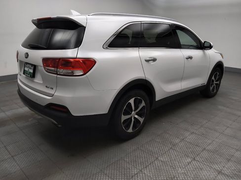 Used 2018 Kia Sorento EX image 10