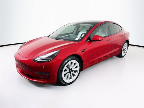 Used 2022 Tesla Model 3 image 3