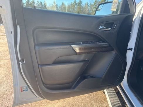 Used 2022 GMC Canyon Elevation w/ Elevation Premium Package image 9