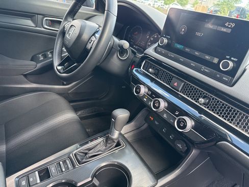 Certified 2025 Honda Civic Sport image 28