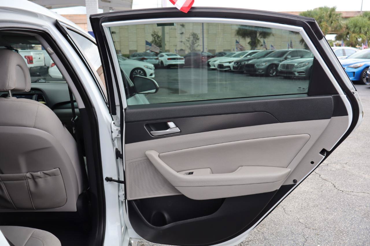 Used 2016 Hyundai Sonata Sport FWD image 18