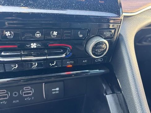 Used 2023 Jeep Grand Cherokee L Summit image 40