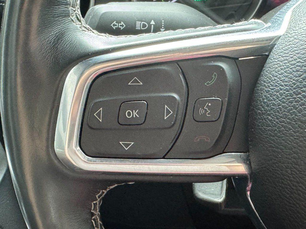 Used 2023 Jeep Wrangler Unlimited Sahara w/ Cold Weather Group AWD/4WD image 19