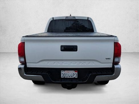 Certified 2022 Toyota Tacoma SR5 image 6