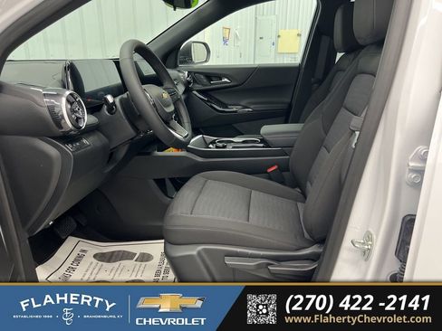 New 2026 Chevrolet Equinox LT FWD image 9
