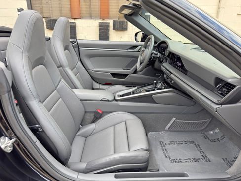 Used 2021 Porsche 911 Carrera S RWD image 13