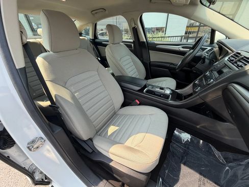 Used 2018 Ford Fusion S FWD image 12