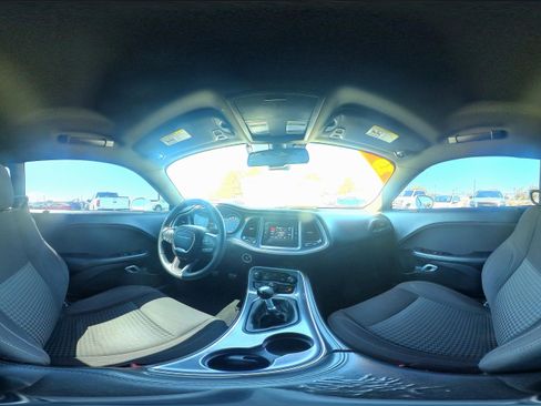 Used 2015 Dodge Challenger R/T w/ Quick Order Package 22B R/T image 32