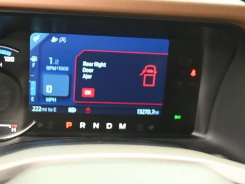 Used 2024 Ford Bronco Outer Banks image 9