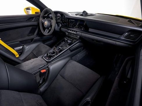 Used 2022 Porsche 911 Carrera GTS w/ Premium Package image 42