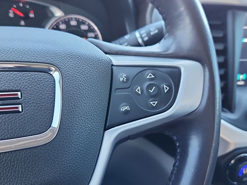 Used 2019 GMC Acadia SLT image 19