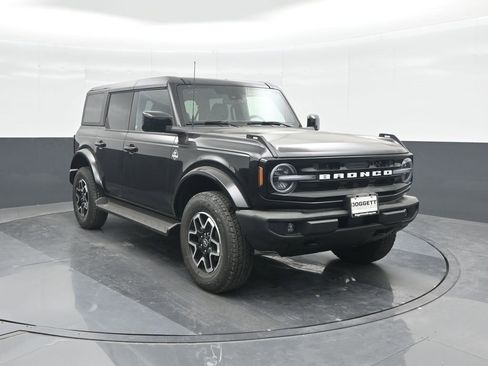 New 2025 Ford Bronco Outer Banks image 8