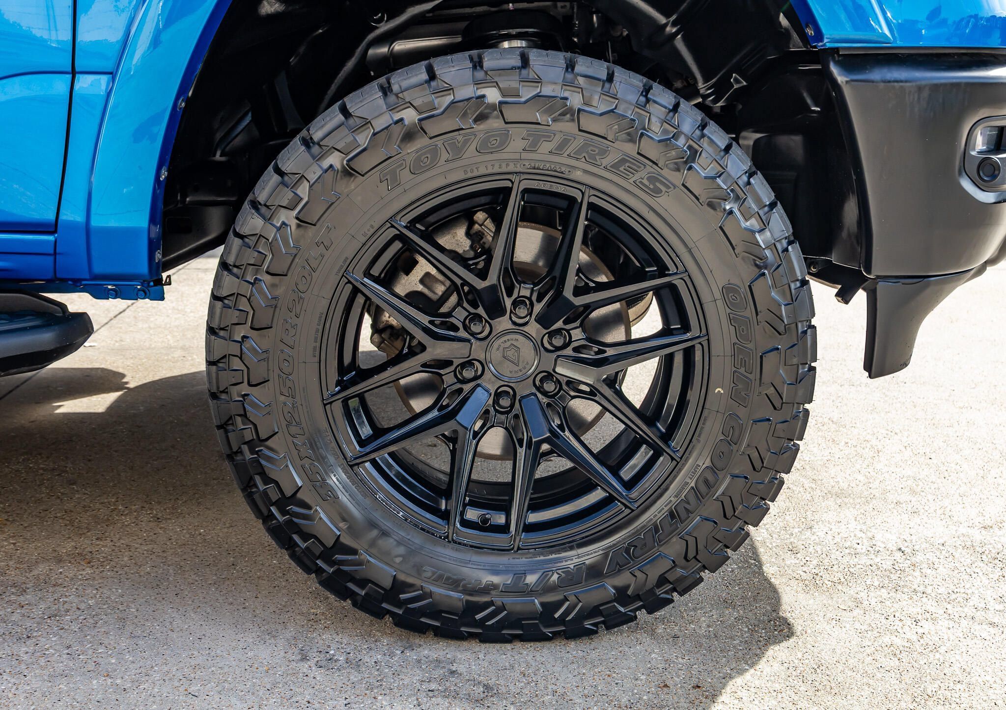 Used 2023 RAM 1500 Big Horn AWD/4WD image 12