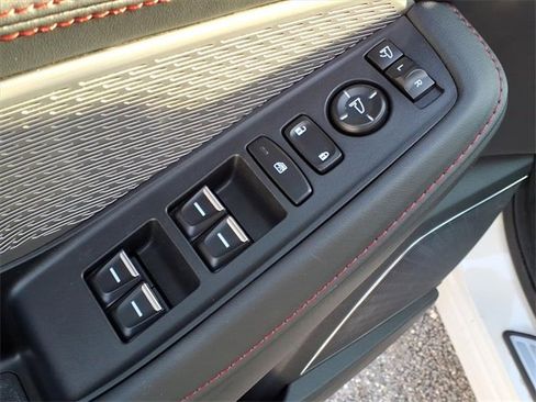 Used 2023 Acura MDX A-Spec image 18