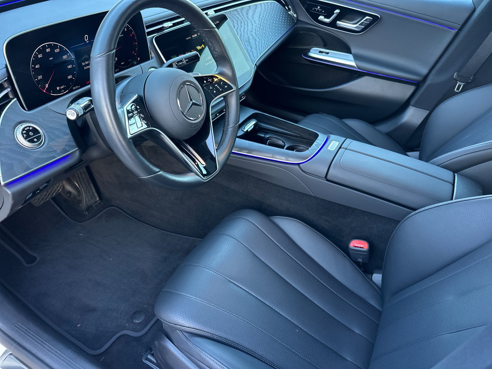 Used 2025 Mercedes-Benz E 350 4MATIC Sedan image 10