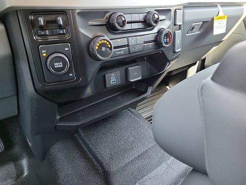 New 2026 Ford F350 XL w/ XL Chrome Package AWD/4WD image 25