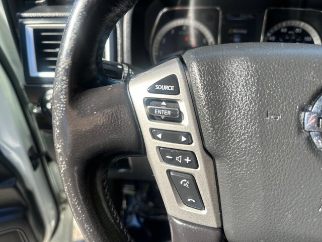 Used 2018 Nissan Titan SV w/ SV Convenience Package AWD/4WD image 30