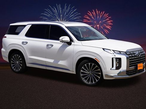Used 2024 Hyundai Palisade Calligraphy AWD/4WD image 2