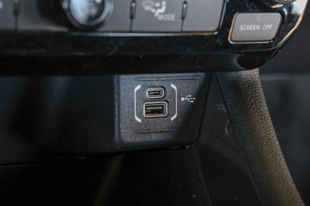 Used 2024 Jeep Compass Latitude AWD/4WD image 19