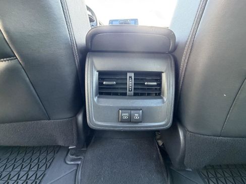 Used 2021 Toyota Avalon XLE FWD image 28