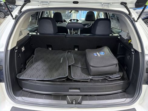 Used 2019 Subaru Crosstrek Hybrid w/ Moonroof Package w/Navigation AWD/4WD image 32