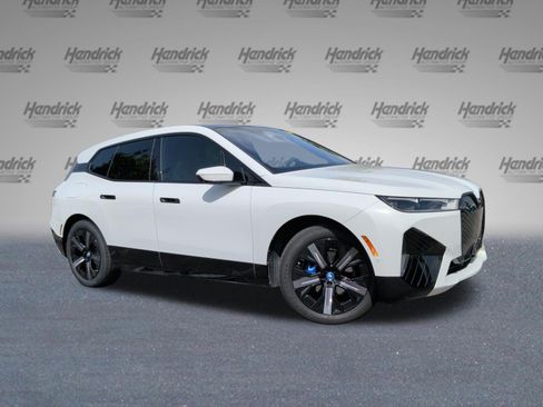 Used 2024 BMW iX xDrive50 w/ Premium Package AWD/4WD image 2