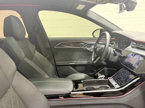 Used 2023 Audi S8 AWD/4WD image 39