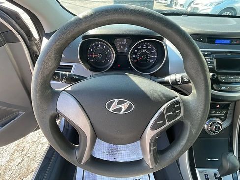Used 2013 Hyundai Elantra GLS FWD image 11