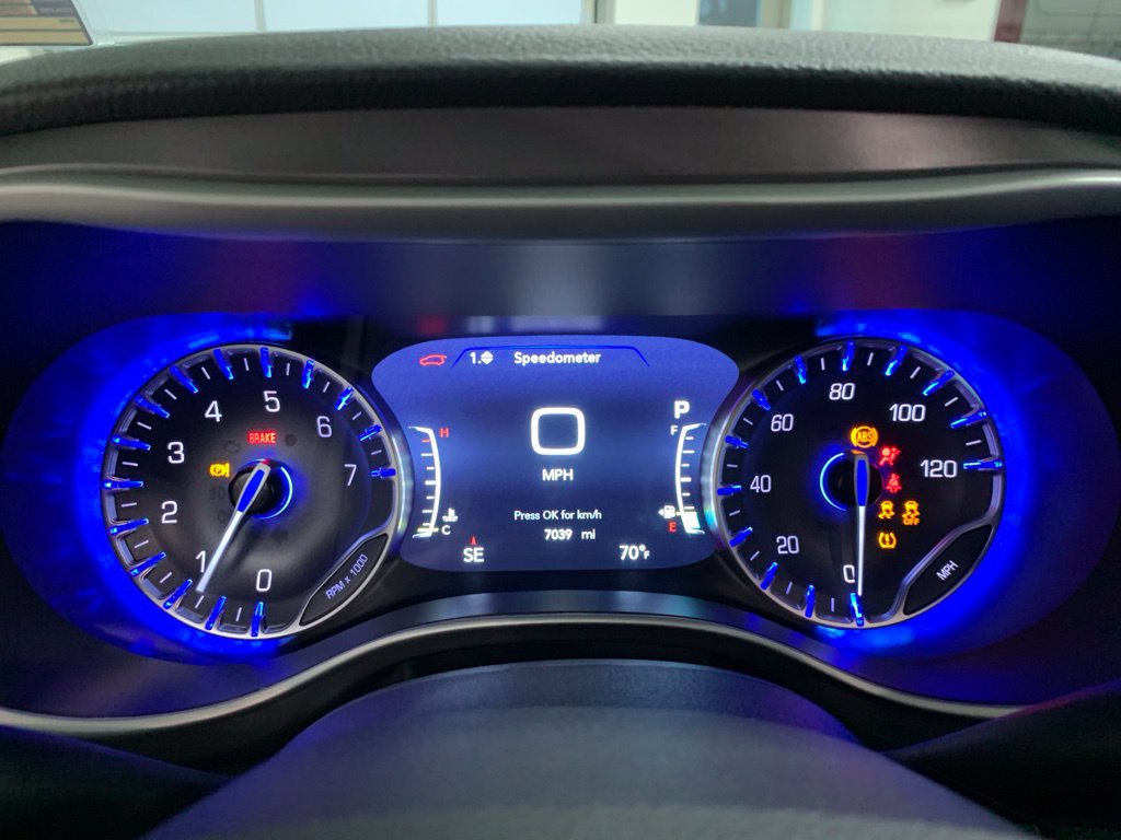 Used 2026 Chrysler Pacifica Select FWD image 21