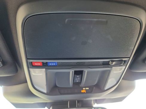 Used 2025 Subaru Forester Premium AWD/4WD image 47