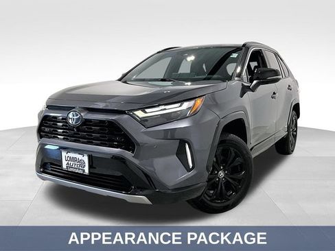Used 2023 Toyota RAV4 XSE AWD/4WD image 4
