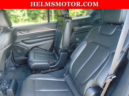 Certified 2024 Jeep Grand Cherokee L Limited w/ Black Appearance Package AWD/4WD image 32