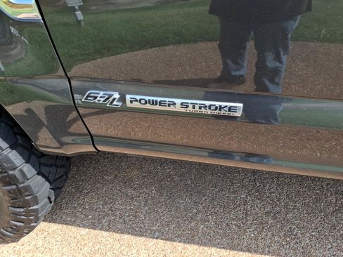 Used 2020 Ford F250 Platinum w/ FX4 Off-Road Package AWD/4WD image 7