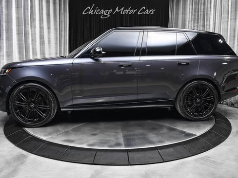 Used 2023 Land Rover Range Rover Autobiography image 1