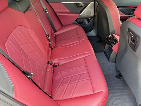 Used 2026 BMW i5 eDrive40 w/ M Sport Package RWD image 29