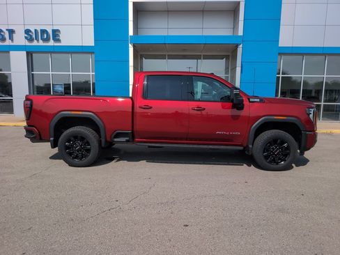 Used 2025 GMC Sierra 2500 AT4 w/ AT4 Premium Plus Package AWD/4WD image 1