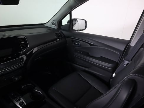 Used 2022 Honda Pilot Touring image 54