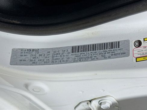 Used 2020 RAM 1500 Big Horn AWD/4WD image 28