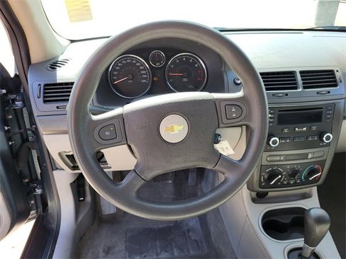 Used 2005 Chevrolet Cobalt Sedan image 4