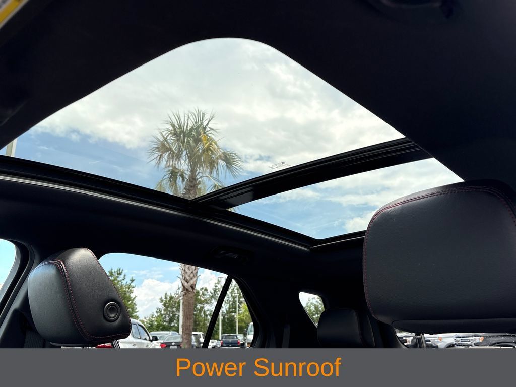 Used 2024 Chevrolet Equinox RS w/ RS Leather Package FWD image 7