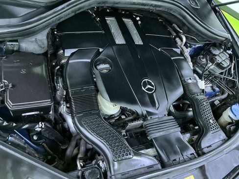 Used 2018 Mercedes-Benz GLS 450 4MATIC w/ Premium Package image 33