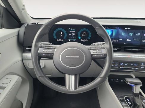 Used 2025 Hyundai Kona SEL AWD/4WD image 12