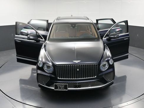 Certified 2024 Bentley Bentayga Azure image 39