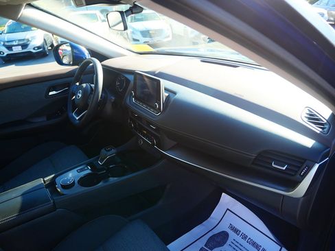 Used 2023 Nissan Rogue SV AWD/4WD image 30